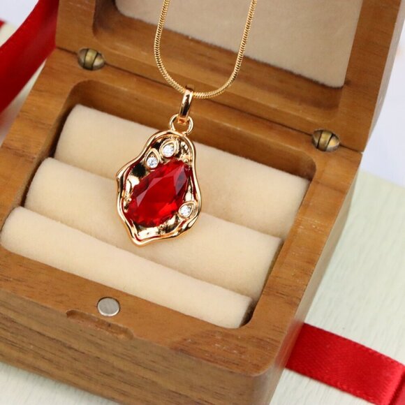 "Elegant Red Teardrop Pendant with Gold Plated Irregular Frame, XPPT1729 - Picture 9 of 13